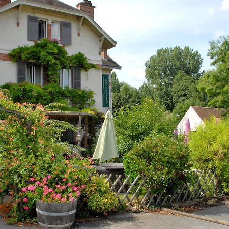 Logis Hotel De La Chapelle Milon-la-Chapelle Eksteriør billede