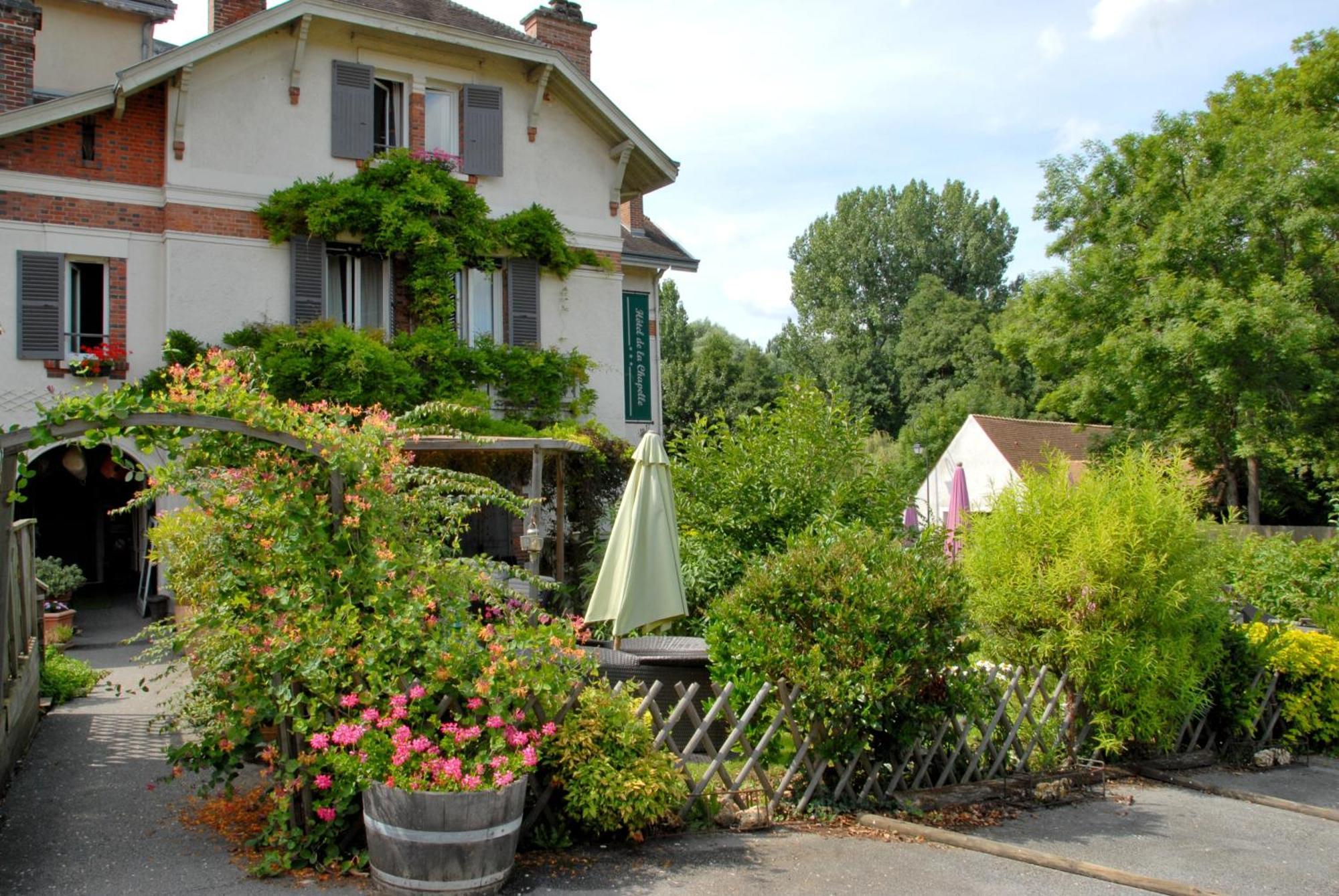 Logis Hotel De La Chapelle Milon-la-Chapelle Eksteriør billede